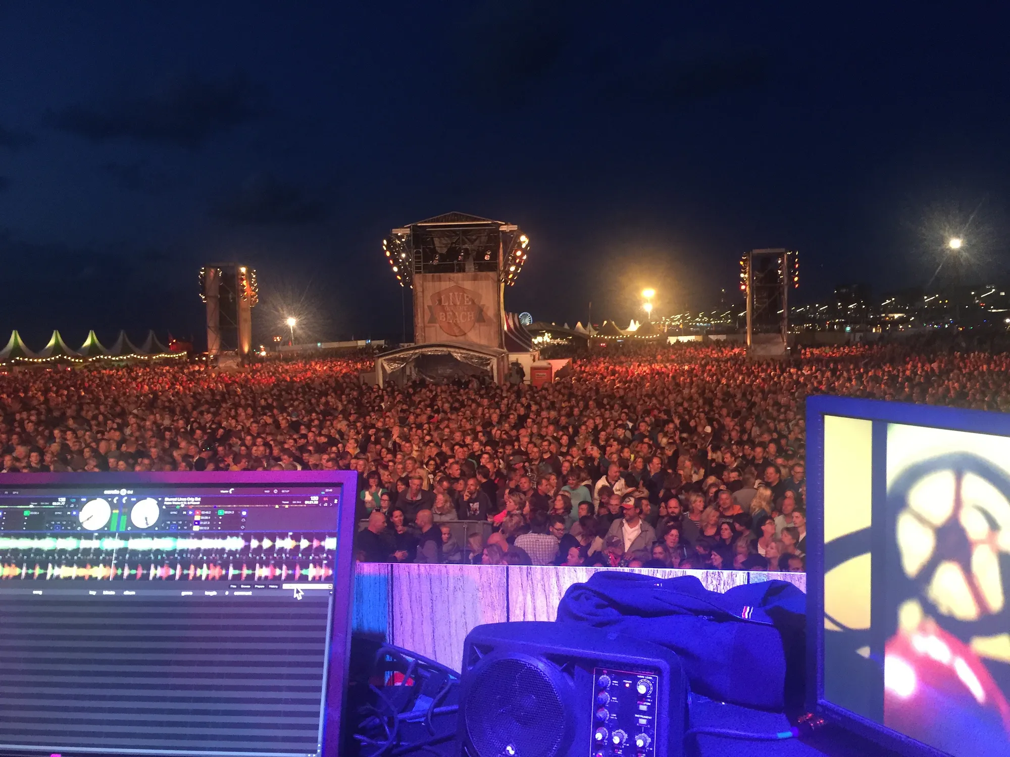 Doe Maar On The Beach, 2017